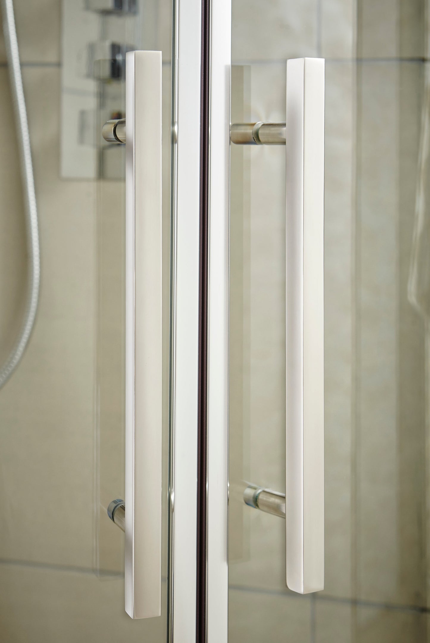 Apex 1000mm Quadrant Enclosure